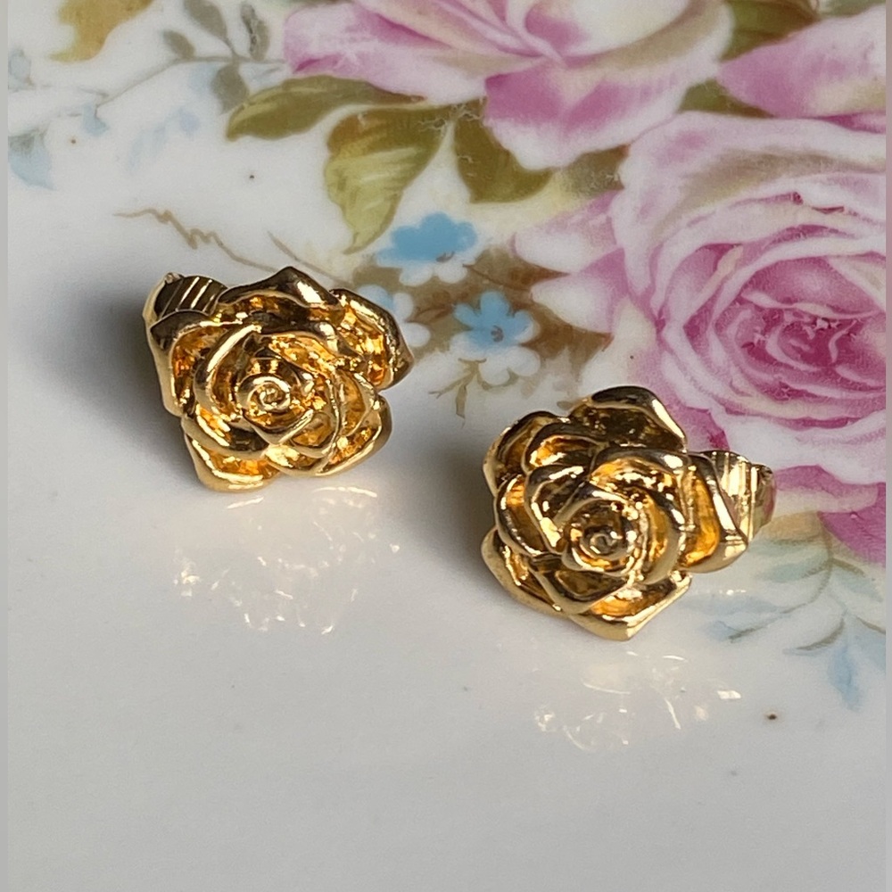 Avon Gold Rose Clip On Earrings